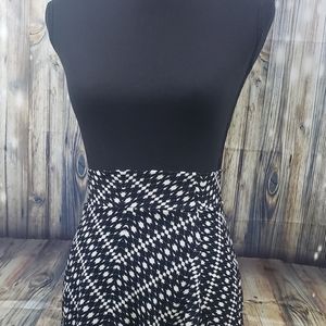 Charlotte Russe Black Chevron Midi Skirt